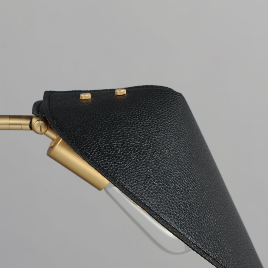 Maxim Cavalier Linear Pendant