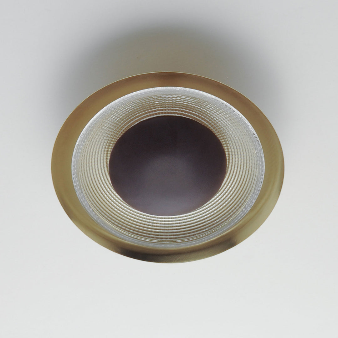 Maxim Prismatic Surface Mount