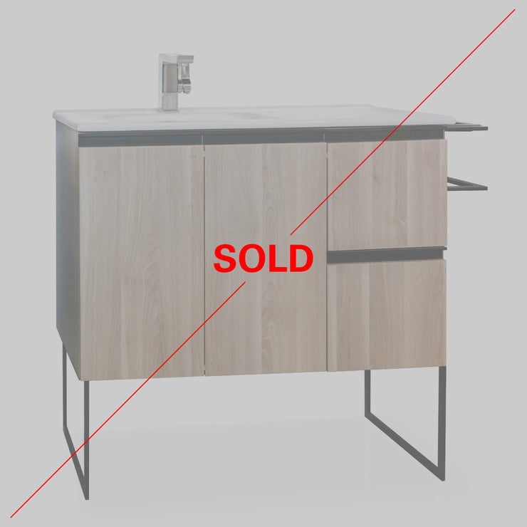 Royo 39" Structure Bath Vanity