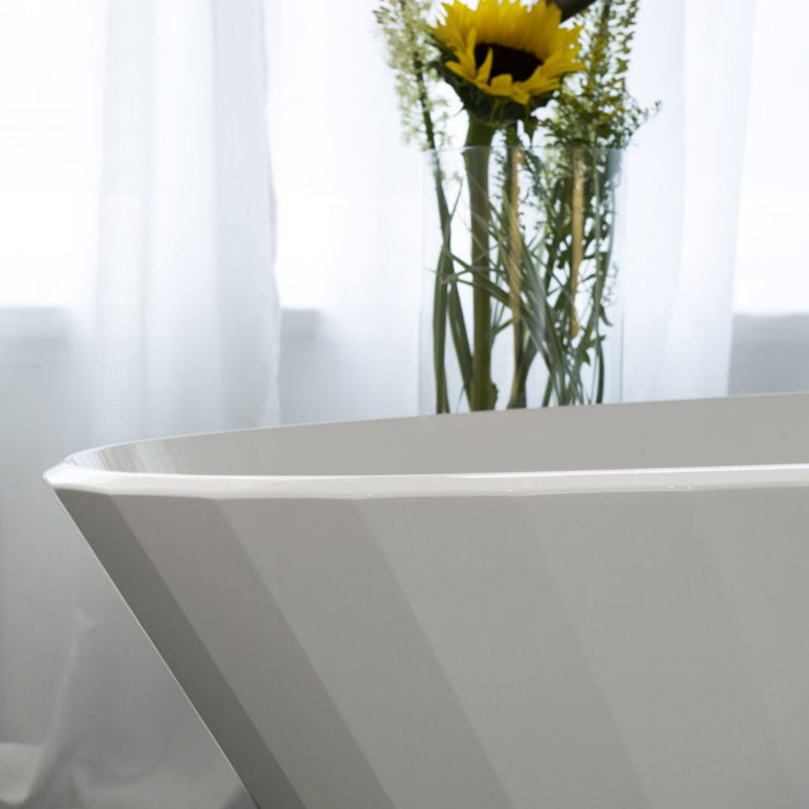 Wetstyle Bathtub Couture